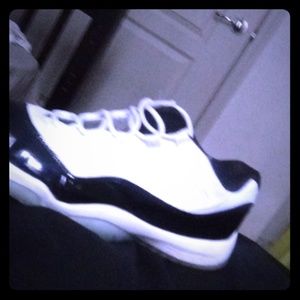 Jordan 11s